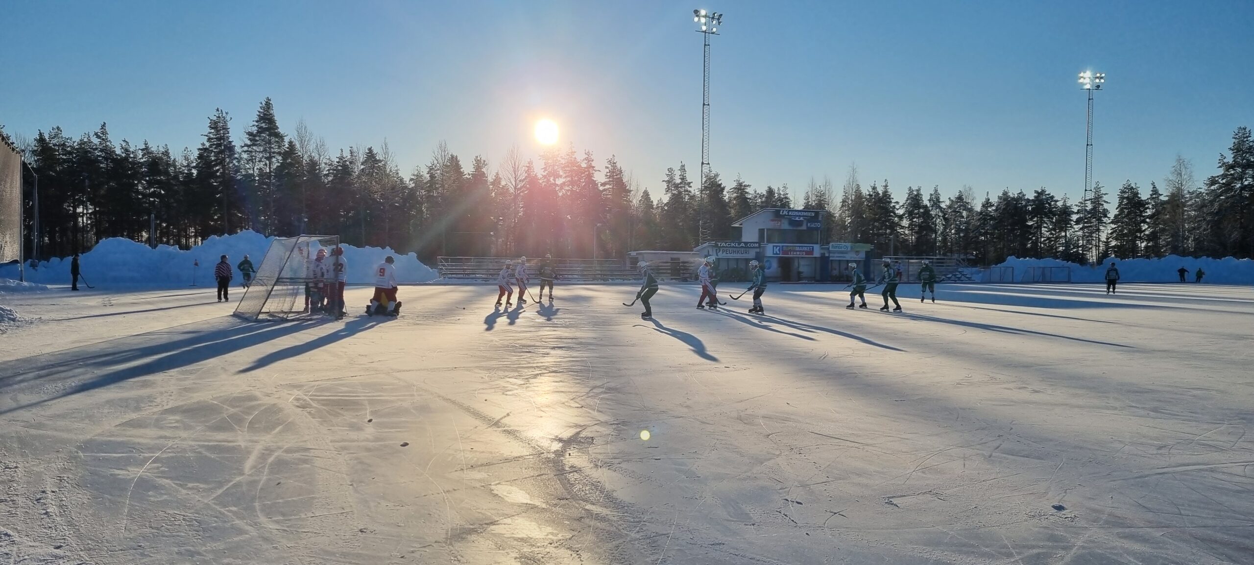 Suomi-sarjassa voitto, tappio ja tasuri